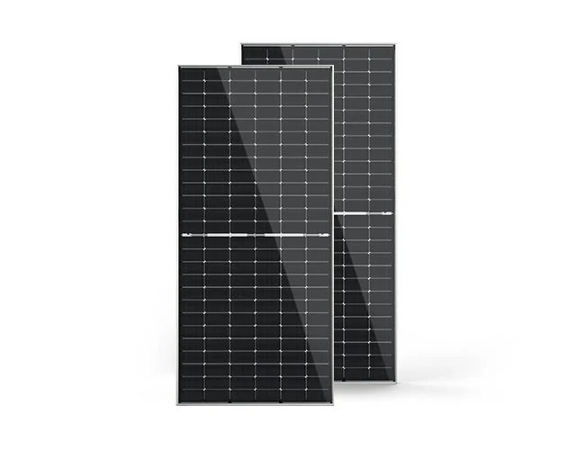Understanding Monocrystalline Solar Panels: Efficiency, Identification, and Applications