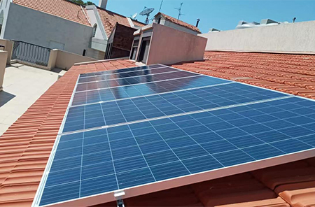 Проект правительства солнечной системы 5,5 кВт для деревни в Ливане