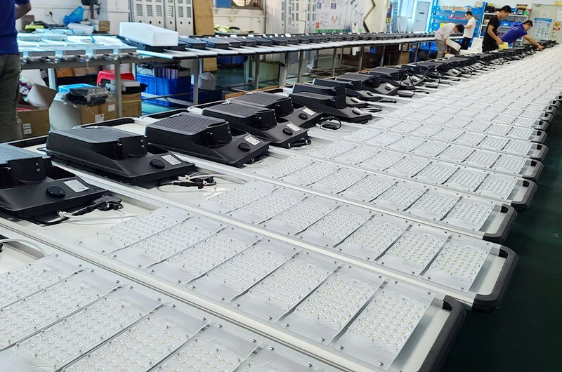 Солнечная фабрика уличного света