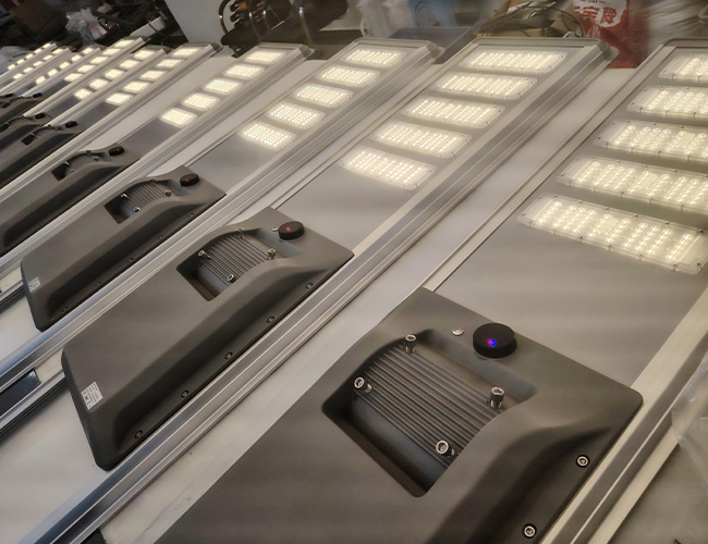 Пульт дистанционного управления-солнечный-светодиодный-свет-с-микроволновая печь-датчик движения