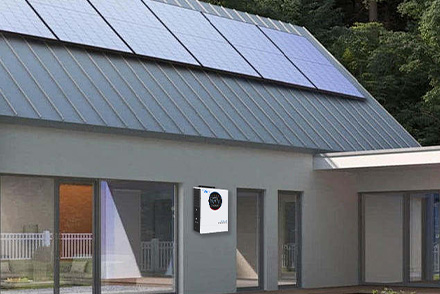 Основные характеристики, которые нужно искать в промышленных системах хранения энергии